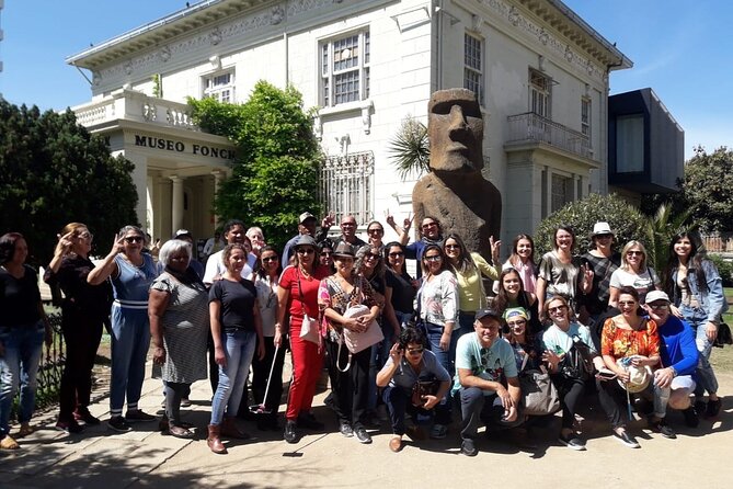 Private Tour Valparaiso and Viña del Mar wine shop in white house - FAQs