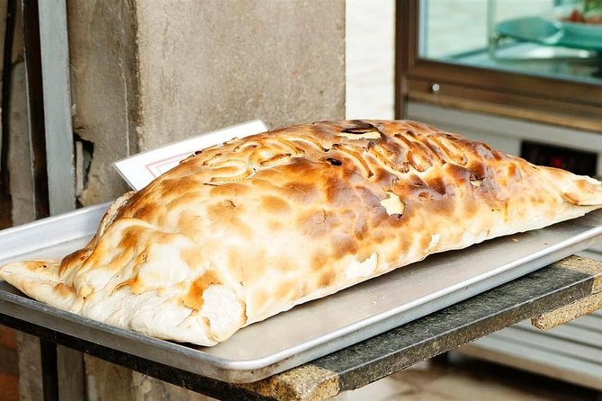 Pomaire and Black Island Tour - Transportation and Group Size