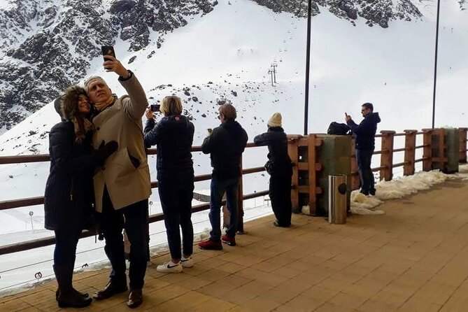 Portillo Inca Lagoon in Los Andes + Local Vineyard Tour - Key Points