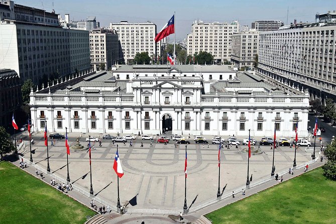 Santiago sightseeing tour seasonal offer - Santiago sightseeing tour seasonal offer — A practical and lively introduction to Chile’s capital