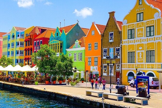 Six traditions-One morning in Curaçao - An In-Depth Look at the “Six Traditions” Tour