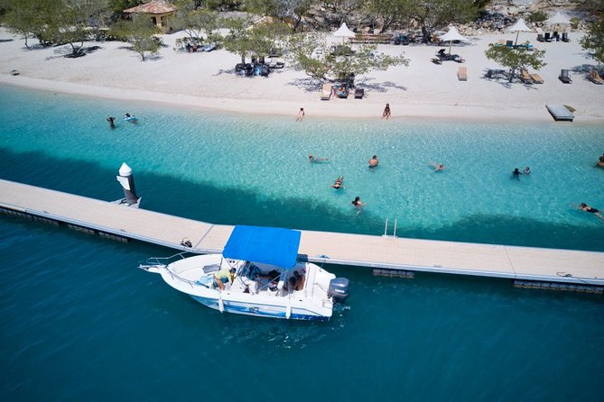 2 hour private boat tour - Spanish Waters, Swim Stop & Boarding - Exploring the Curacao Private Boat Tour in Detail