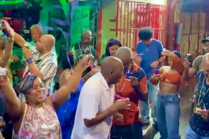 Curaçao Party Bus; Sip Happens on KnightRider - Good To Know