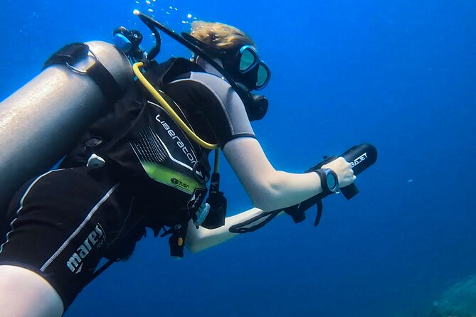 1 DPV dive at Director's Bay in Curacao - Who Should Consider This Tour?