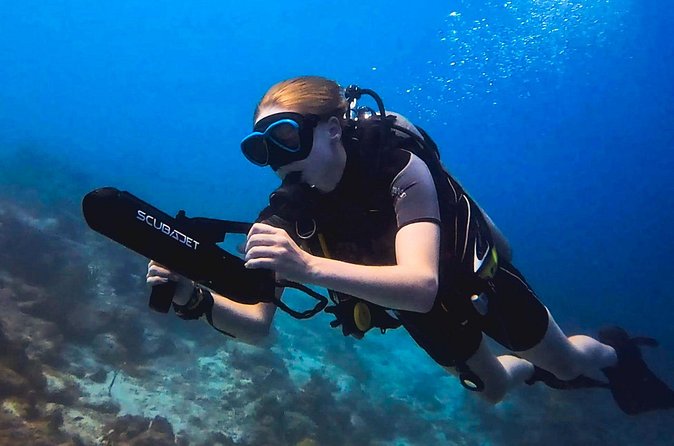 1 DPV dive at Director's Bay in Curacao - FAQ: Your Questions Answered