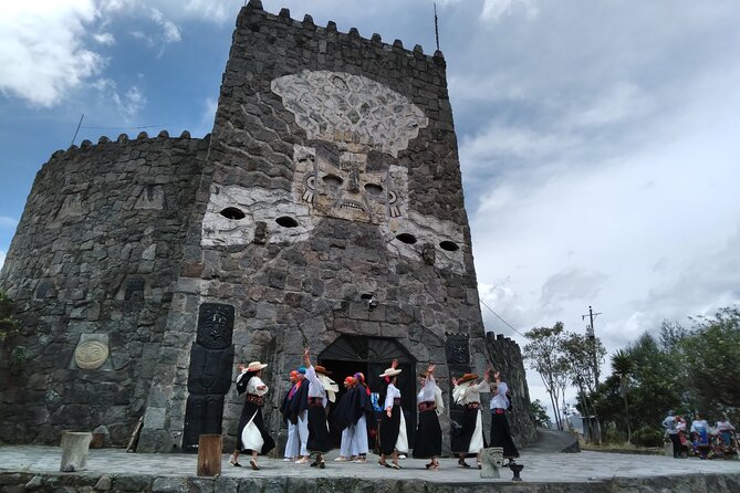 Latitude Zero, Volcano view with Indigenous Ritual Close to Quito - Frequently Asked Questions
