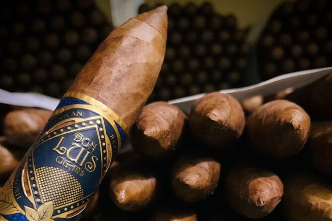 Hand Roll Your Cigar - Experience the Art of Hand-Rolled Cigars in San Diego