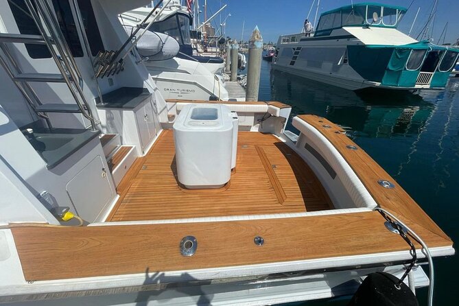 Luxury Bay or Sunset Yacht Cruise in San Diego - Who Is This Tour Best For?