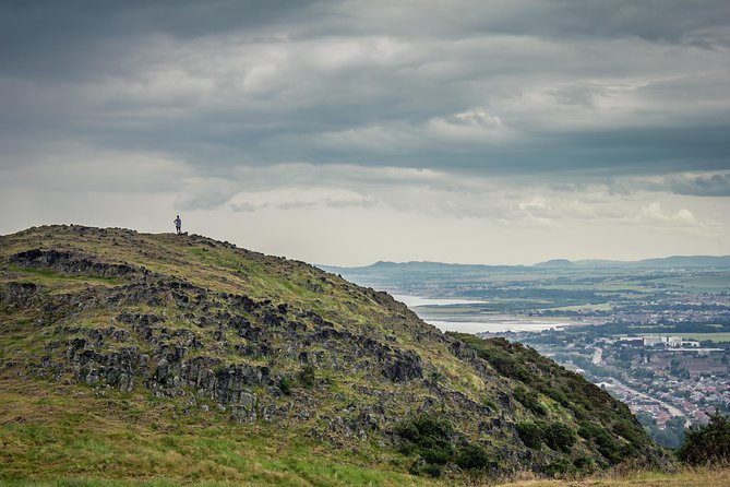 Edinburgh's Landscapes Tours with a Local Guide: Private & Personalized - Who Should Consider This Tour?