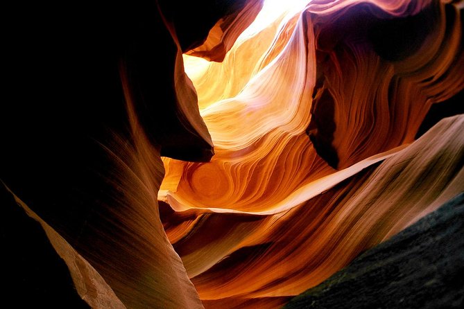 PRIVATE Tour to Antelope Canyon & Horseshoe Bend in Luxury SUV - Authentic Experiences & Genuine Value