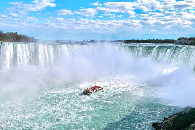 VIP "Adult Only" Tour Package includes the Boat to the Falls - Key Points