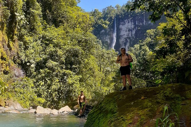 CR Natural Wonders Trek. Bajos del toro the waterfall trail + Poas volcano. - Who Should Consider This Tour?
