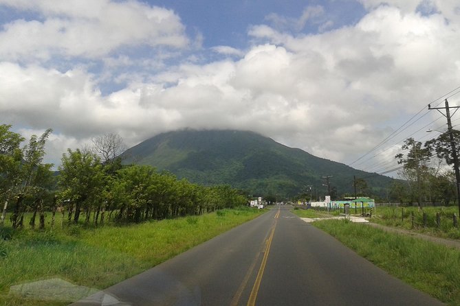 SJO Private Transfer to Arenal or La Fortuna up to 5 people (One way) - The Sum Up