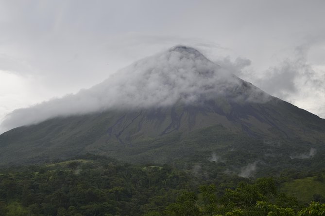 SJO Private Transfer to Arenal or La Fortuna up to 5 people (One way) - FAQ