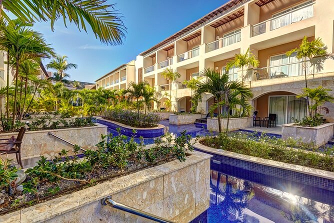 Private Transfer Punta Cana Airport to/from Hideaway by Royalton - Who Will Benefit Most from This Service?