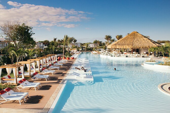 Private Transfer Punta Cana Airport to/from Club Med Punta Cana - Vehicle Comfort and Features