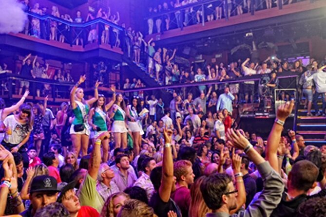4-Hour VIP Coco Bongo and Club Hopping Private Guided Tour - FAQ