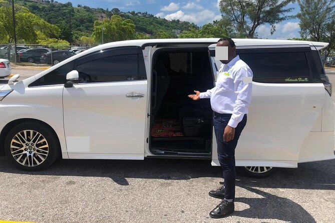 Punta Cana Airport(PUJ) to Punta Cana/Bavaro - Roundtrip Transfer - Quick Overview: Punta Cana Airport (PUJ) to Bavaro Hotels Transfer