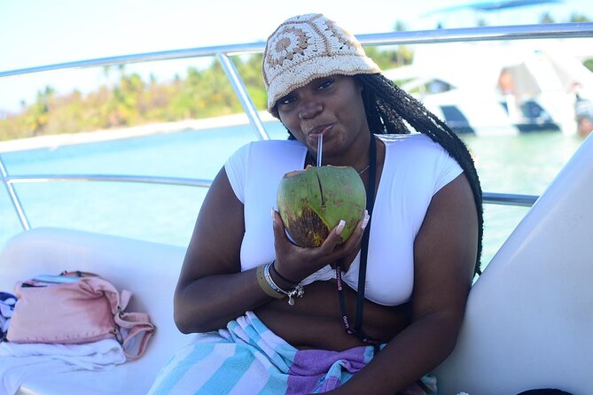 Zip Line and Boat Cruise with Open Bar - FAQ