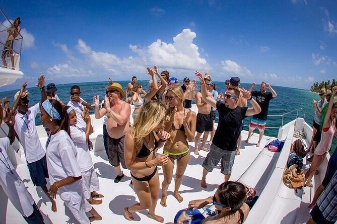 Party Boat in Punta Cana with Drinks and Transportation Included - FAQ