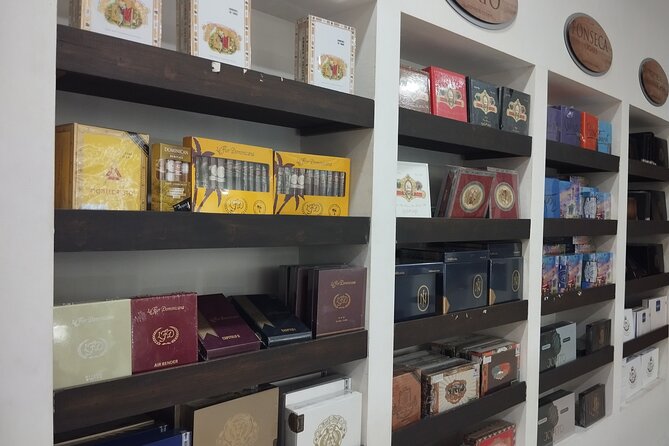 World Mart Souvenirs Store - Guided Tour - Why It’s a Great Cultural Introduction