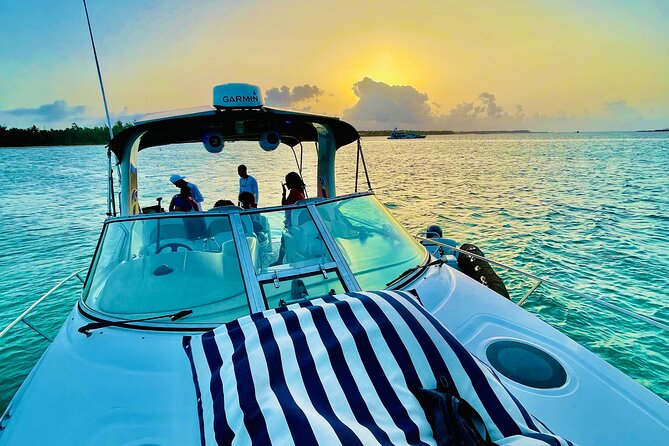 Unique Dreamy Sunset: Yacht Excursion with BBQ & Open Bar - Key Points