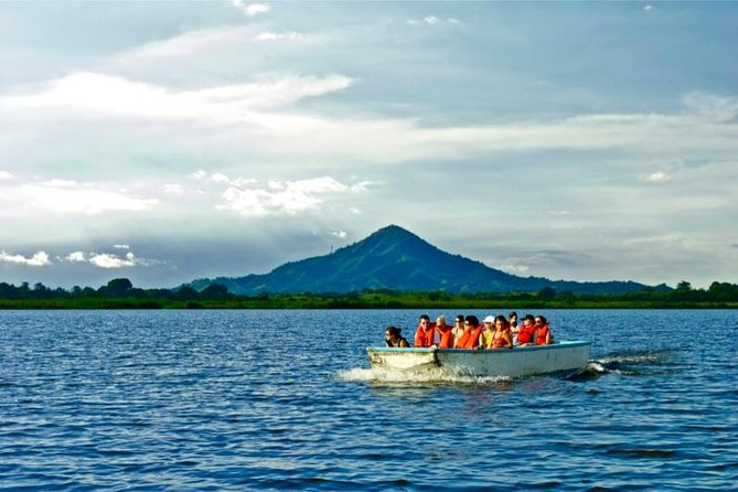 Platinum Round Mountain and Limón Beach Minimum 4 People - Who Will Love This Tour?