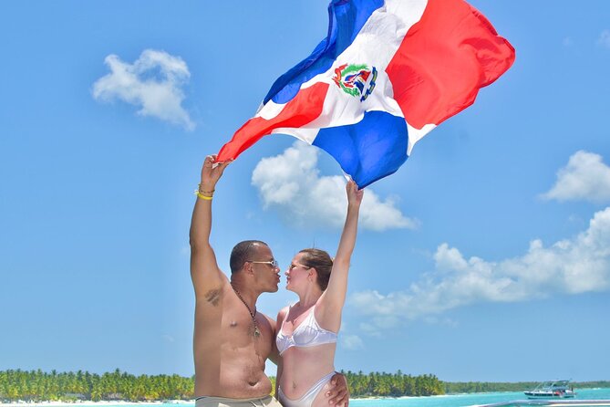 Saona Island: Private Yacht Tour with Snorkel in DR - Analyzing the Value