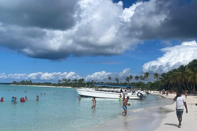 Saona Triple Paradise Experience - An In-Depth Look at the Saona Triple Paradise Experience