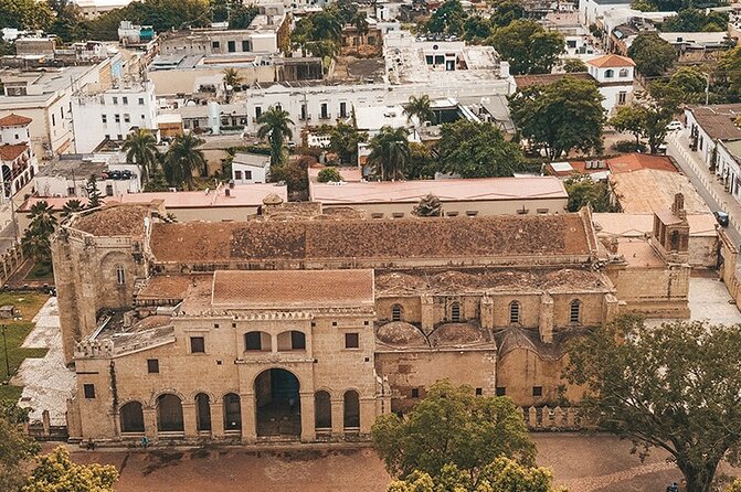 History Santo Domingo City Tour With Lunch Included - What You’ll See and Experience