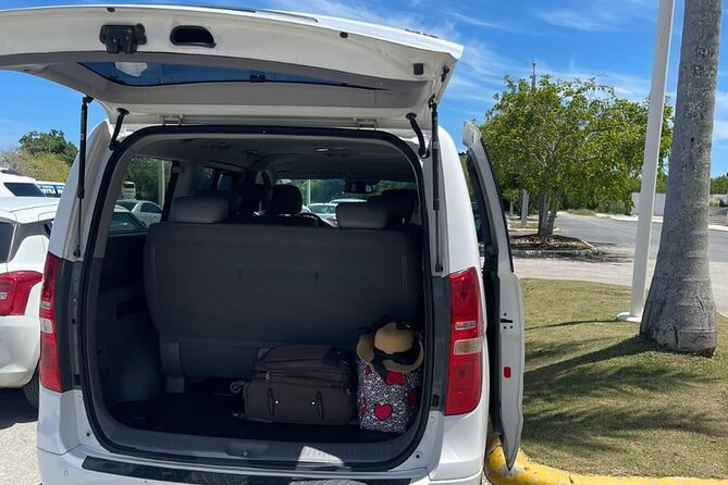 Private Transfer Punta Cana Airport to/from Bávaro hotels & zones - An In-Depth Look at the Transfer Experience