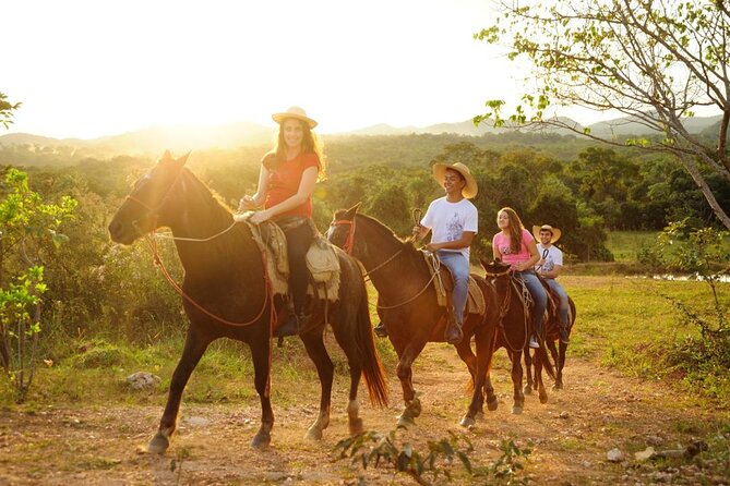 Punta Cana: Los Haitises Horses riding + Montana redonda - Frequently Asked Questions