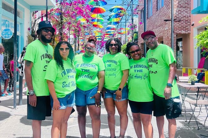 Combo : of Monkeys and Historical City Tour - The Monkey Sanctuary: A Respectful Encounter with Primates