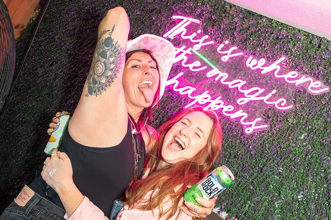 Private Party Bus on Broadway - Exploring the Nashville Party Bus Experience