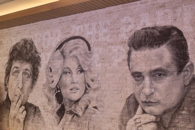 Music Row and 12th Avenue Van Tour - Exploring Nashville’s Music Scene on a Van