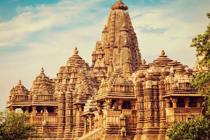 6 Days - Splendors Of North India - Golden Triangle, Khajuraho and Varanasi - A Detailed Look at the 6-Day North India Tour