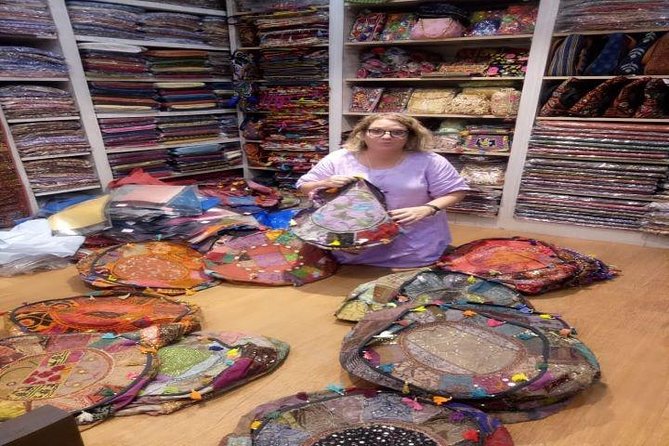 The Fabric Trail: Textile & Tailoring Tour with Expert Guide - An In-Depth Look at the Textile and Tailoring Tour