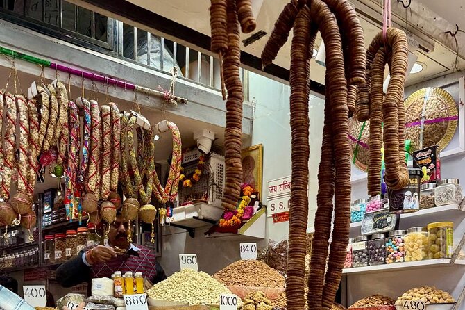 Old Delhi's Belly - Guides and Group Dynamics