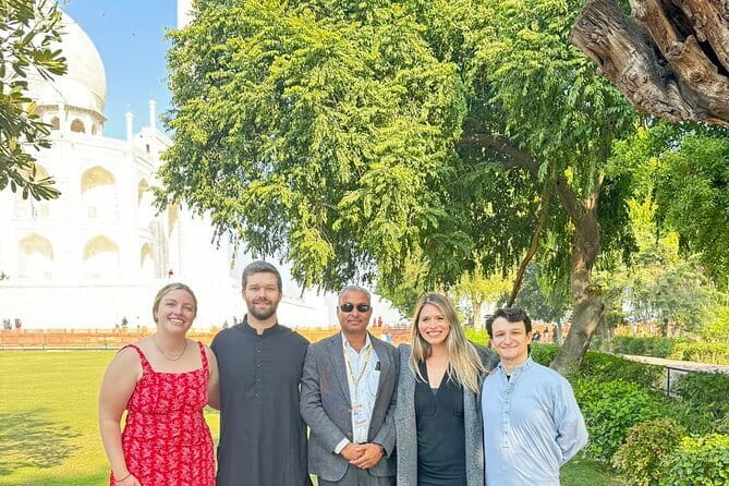 Taj Mahal same day luxurious Tour by Superfast Train from Delhi - Who Will Love This Tour?