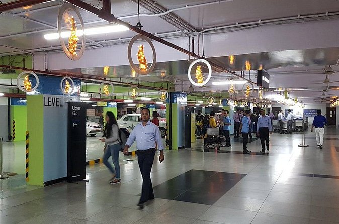 Delhi Airport to hotel and hotel to Delhi Airport (return transfer) - An In-Depth Look at the Transfer Experience