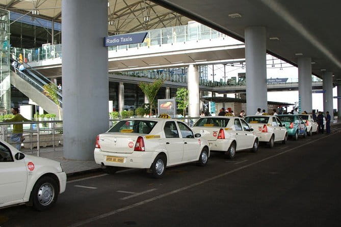 Round trip Airport to Hotel to Airport transfers - What to Expect from the Delhi Airport Transfer Service