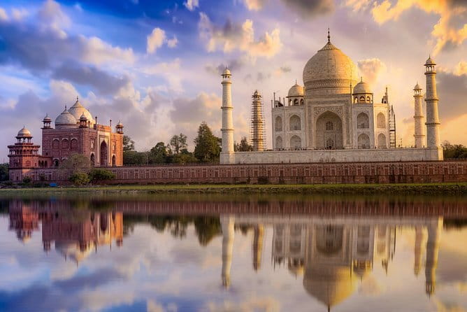 Private Taj Mahal Tour from Delhi by Gatimaan Express - FAQ