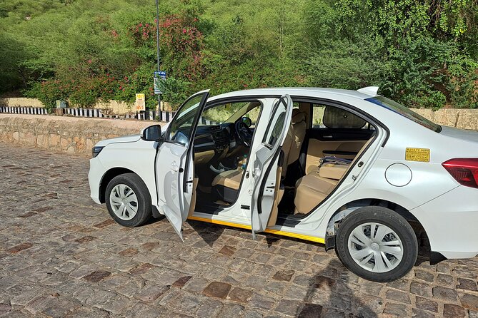 Private New Delhi Arrival Transfer Airport to Hotel/Accommodation - In-Depth Review: Navigating Your Arrival with Ease