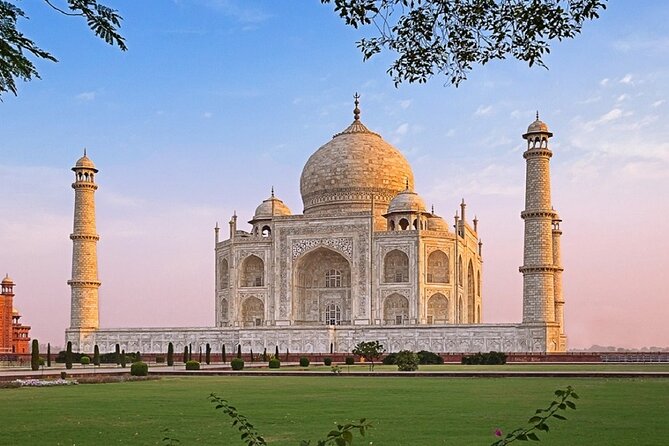 Sunrise Taj Mahal, Agra Fort & Baby Taj Tour from Delhi by Car - FAQ