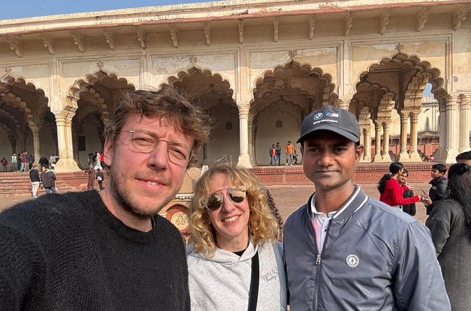 All Inclusive Taj Mahal, Agra Fort & Baby Taj Day Tour From Delhi - FAQ