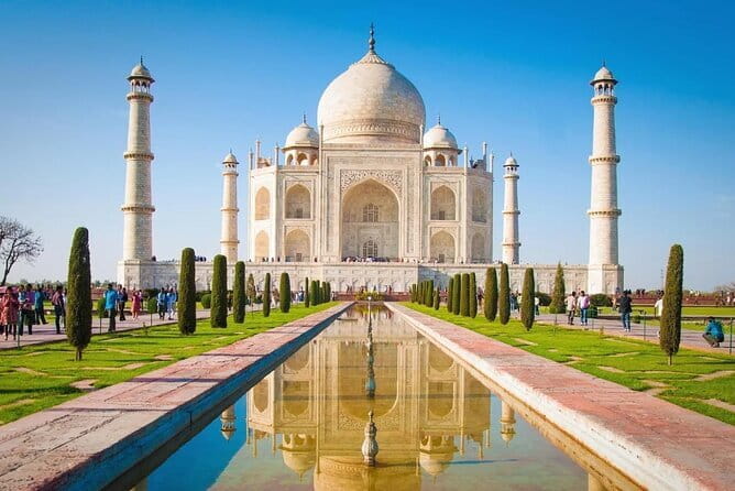 Private Same Day Sunrise Taj Mahal Tour from Delhi by Car - Starting Very Early: The Pickup and Drive