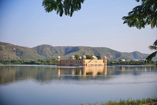 Private 1 Day Luxury Jaipur City Tour From Delhi By Car - The Journey Begins: From Delhi to Jaipur