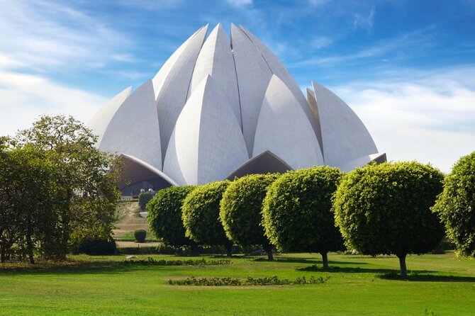 3 Day Private Golden Triangle Tour to Agra and Jaipur Ex Delhi - Day 3: Jaipur’s Royal Palaces and Scientific Marvels