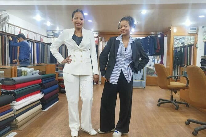 Delhi Textile & Handicraft Tour: Artisan Workshops Experience - A Tour That Celebrates Delhi’s Textile Heritage