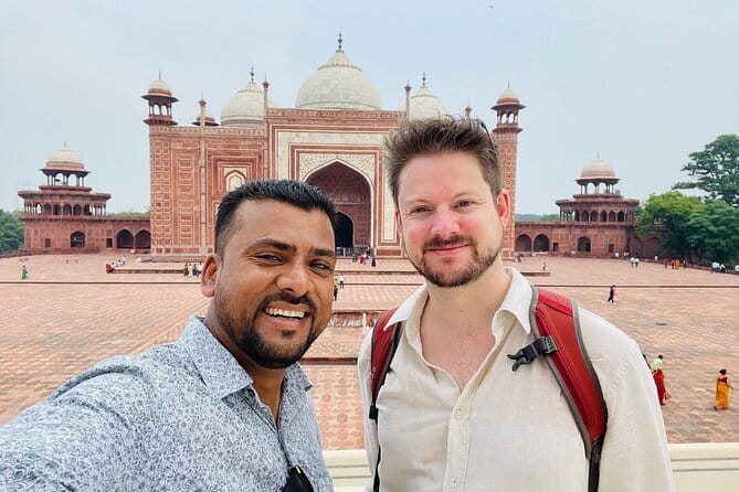 Full Day Taj Mahal & Fatehpur sikri Tour from Delhi by Car - The Sum Up